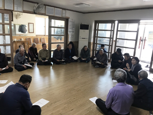 전남 장흥군은 국내와 해외 각지에서 홍역이 유행함에 따라 군민들에게 예방접종과 개인위생 수칙을 지켜줄 것을 집중 홍보하고 있다./사진=장흥군 제공