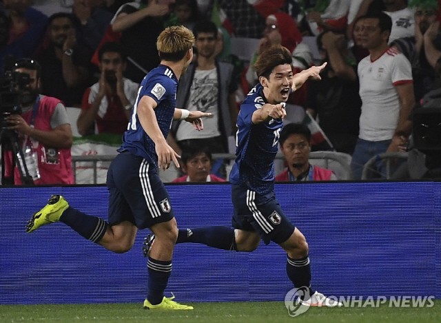 [아시안컵] 일본, 이란에 3-0 완승…UAE-카타르 승자와 결승전