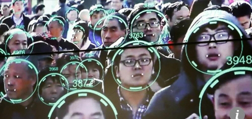 중국의 안면인식 감시 기술/SCMP 캡처, 로이터 제공