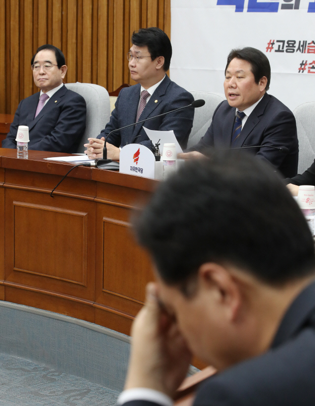 한국당, 靑 5·18 조사위원 거부에 '한국당 무시한 것'
