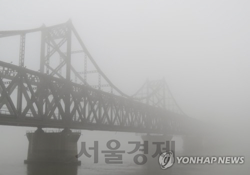 김정은 전용열차로 베트남 가나…中단둥 통제 동향 포착