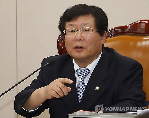 '20대 지지율 하락, 前정권 교육 탓'