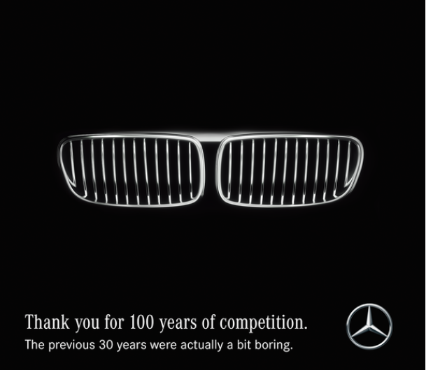 메르세데스-벤츠가 2016년 BMW의 창립 100주년을 기념하기 위해 낸 광고. 벤츠는 1883년 최초로 설립된 후 1886년 세계 최초의 내연기관 차를 만든 회사다./사진=업계