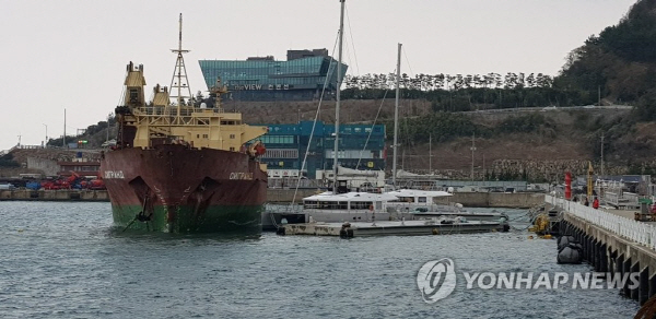 ‘광안대교 충돌’ 녹음파일 공개 “못 돌린다 왜 혼자서 X랄”, 수리비 “수백억 원 들 수도”