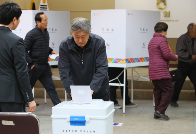 제2회 전국동시조합장 선거 투표 종료…투표율 80.7%
