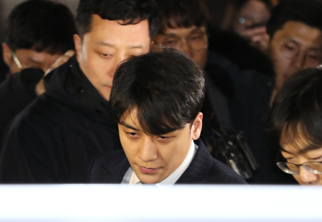 배우 박한별, 윤 총경과 '골프회동' 관련 경찰 참고인 조사