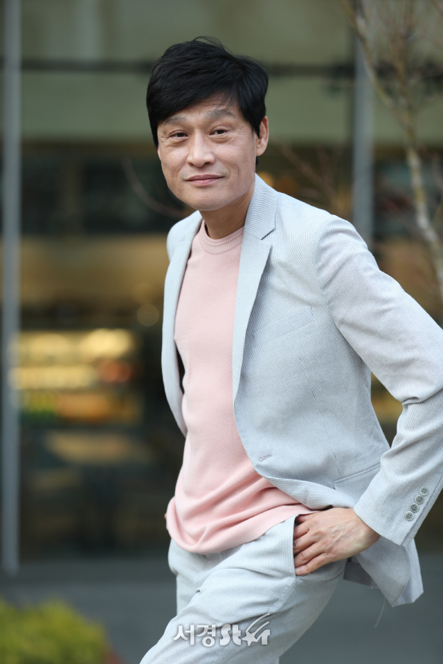 박정학, 베테랑 배우의 멋진 포즈 (인터뷰 포토)
