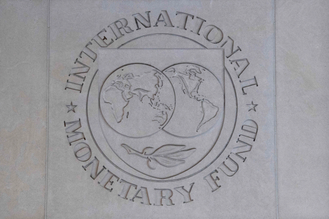 IMF '뇌물만 막아도 각국 세수 1,140조원 늘어나'