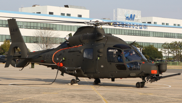 경남 사천 KAI 본사에서 엔진 런 지상시험을 수행하고 있는 소형무장헬기(LAH)의 모습./사진제공=KAI