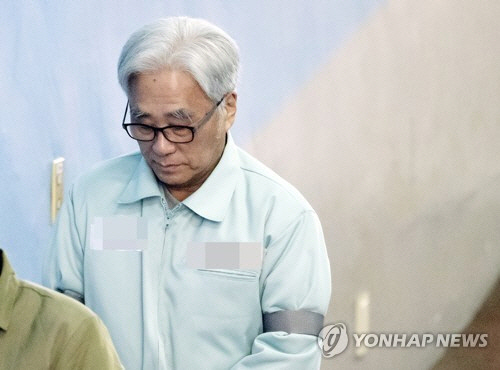 이윤택 성추행 2심서 징역 1년 추가, '독특한 연기지도 방식' 주장 안 통했다