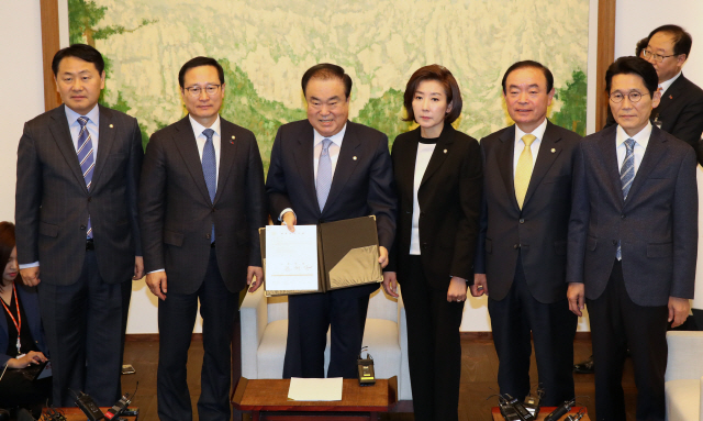 5당원내대표, 임시의정원100주년 상하이 방문..나경원 먼저 귀국예정