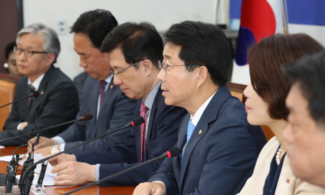 민주당 '고교 무상 교육, 朴정부 국정 과제…초당적 협력 요망'