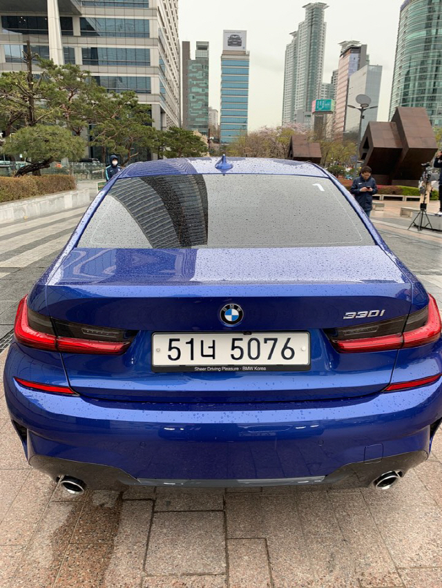 [Car&Fun-BMW 뉴3 시리즈]'더 가볍게…더 빠르게…' 이름빼고 다 바꿨다