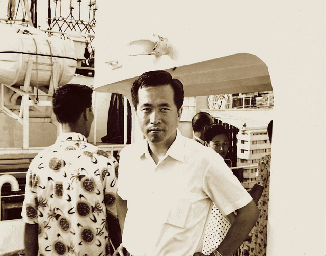 1969년 8월, 동원의 최초 어선인 ‘제31동원호’ 출어식에 참석한 김재철 회장/사진제공=동원그룹