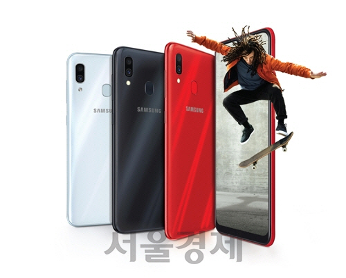 '가성비甲' 삼성 '갤럭시A30' 1,000대 사전판매