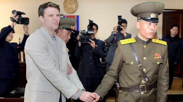 지난 2016년 3월 북한이 억류한 미국인 대학생 오토 웜비어가 재판받는 모습./연합뉴스
