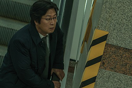 '어벤져스4' 광풍에 기 못펴는 한국영화
