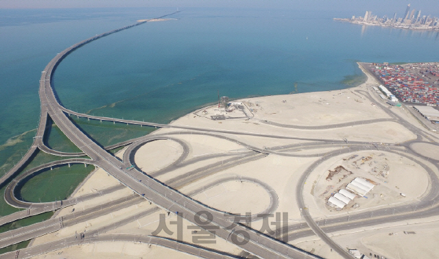 쿠웨이트 자베르 코즈웨이 해상 연륙교.