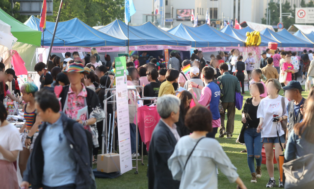 서울퀴어문화축제 서울 핑크닷 행사가 열리고 있다. /연합뉴스