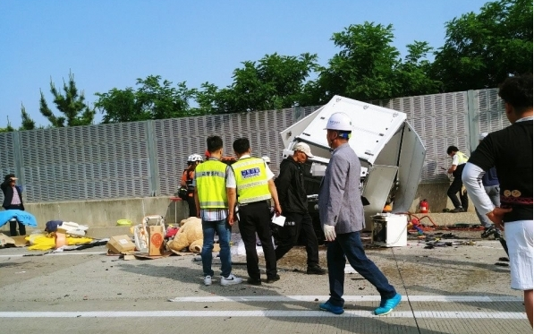 또 조현병 환자 사고…고속도로 역주행으로 예비신부 등 3명 사망 '참극'(종합)