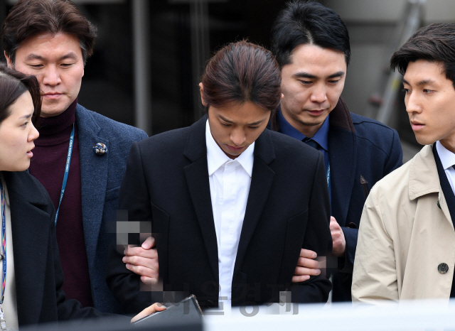 '집단성폭행 혐의' 정준영·최종훈 같이 법정에 선다