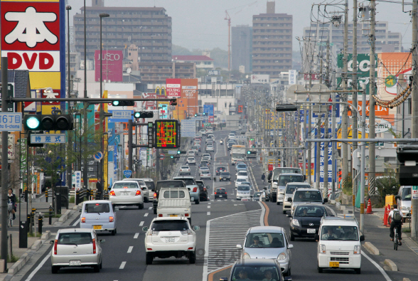 일본 도요다시 도로를 주행하는 차량들    /도요다=블룸버그