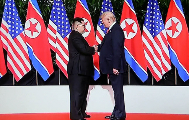 김정은(왼쪽) 북한 국무위원장과 도널드 트럼프 미 대통령./연합뉴스