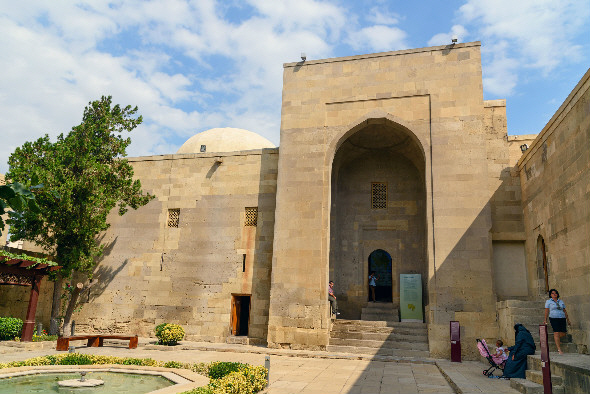 바쿠 구시가지에 위치한 시르반샤궁전은 아제르바이잔 건축 양식의 진주라 불린다. /사진=인터파크투어