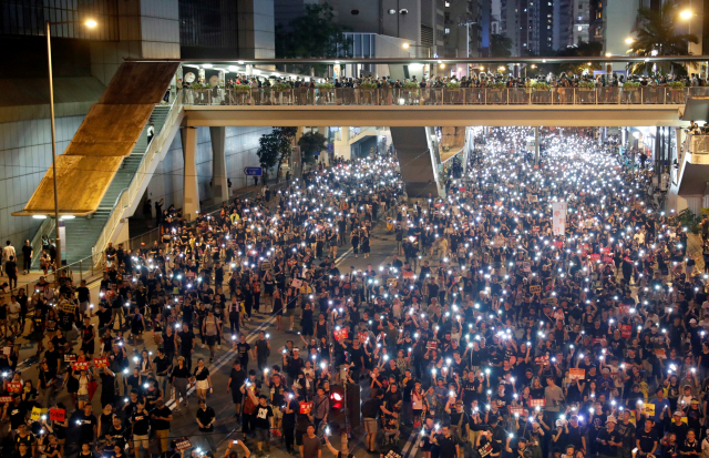 트럼프 '홍콩인들 민주주의 원해'…中정부 겨냥 발언