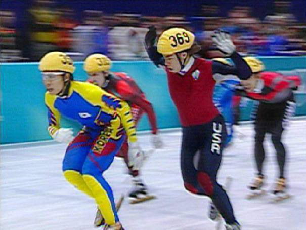 지난 2002년 대한민국 국민을 분노로 몰아넣었던 미국 솔트레이크시티 동계올림픽 ‘헐리우드 액션’ 당시 장면 캡처
