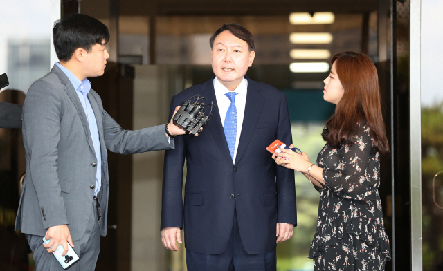 [종합]윤석열 '양정철에 총선 출마 제의 받아'…한국당은 '윤우진 의혹' 집중포화