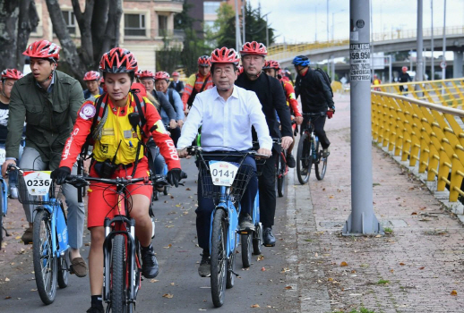 서울시, 자전거 급행도로 조성하고 차 없는 거리 확대