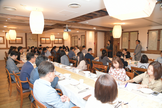 이의경 식약처장이 25일 서울 종로구 세종문화회관 지하식당에서 열린 기자간담회에서 모두발언을 하고 있다. /사진제공=식약처