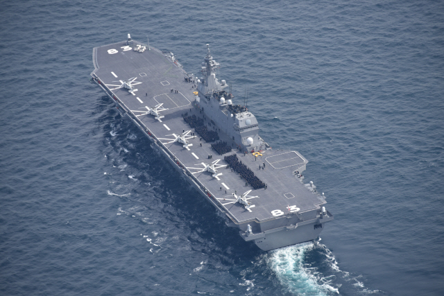 일본의 이즈모형 호위함 DDH-183 /위키피디아