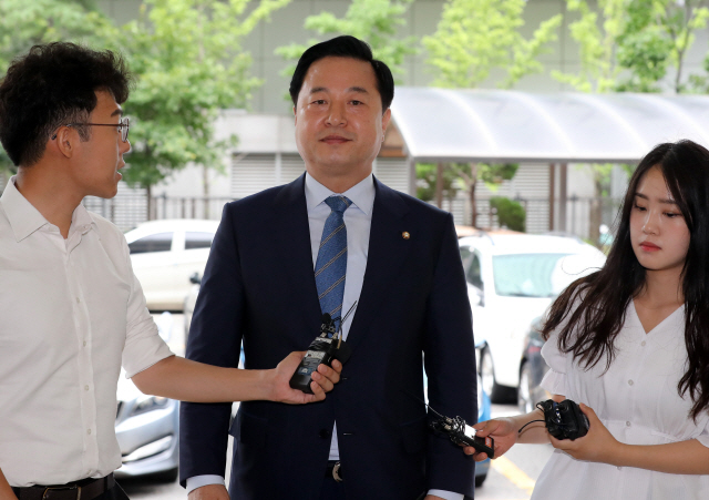 '패스트트랙' 한국당 21명 의원...강제수사 전환해도 조사 어렵다