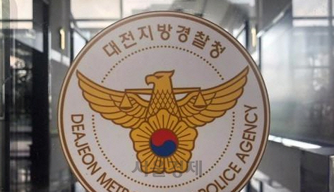 ‘경찰관 성접대’ 조폭 폭로, 한 달 지났지만 진위조차 ‘오리무중’