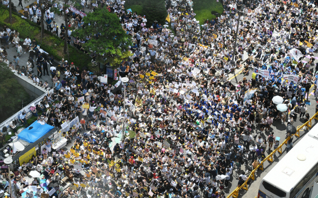 “日, 전쟁 범죄 인정하라” 1,400번째 외친 수요집회