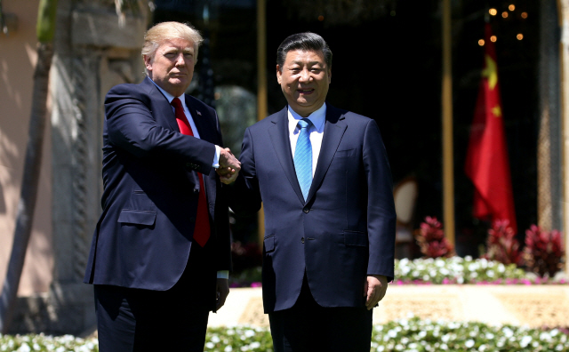 트럼프 ‘톈안먼' 언급 속 “폭력 있다면 무역합의 어려워”