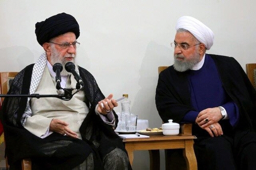 아야톨라 하메네이 이란 최고지도자(좌)와 하산 로하니 이란 대통령/이란 최고지도자실