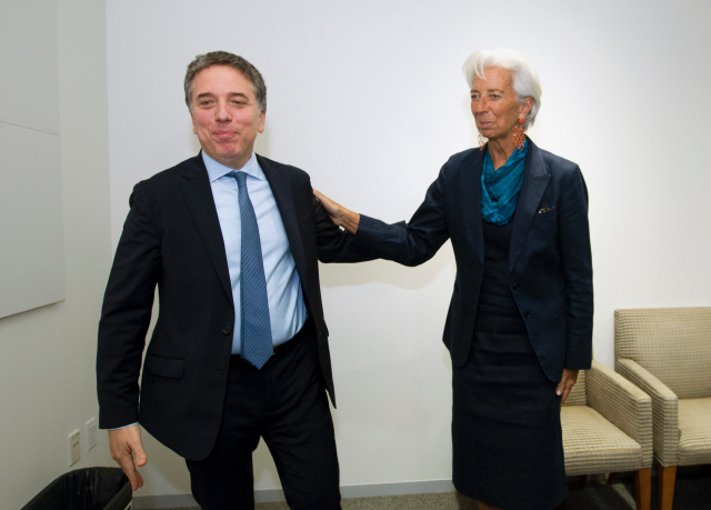 크리스틴 라가르드(오른쪽) 국제통화기금(IMF) 총재 /AFP연합뉴스
