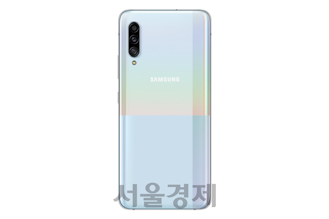 삼성, 최초 보급형 5G폰 ‘갤럭시A90’ 출시...89만 9,800원