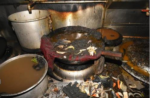 지난 7월 1일 서울 강남구의 한 중식당에서 발생한 튀김유과열 화재현장의 모습. /사진제공=소방청