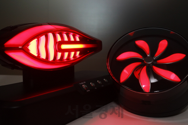 LG이노텍의 차량용 발광다이오드(LED) 모듈 ‘넥슬라이드-HD’가 적용된 차량 외장 램프 모형. /사진제공=LG이노텍