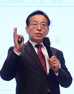 [미래컨퍼런스 2019] '규제 악순환이 한국 경제 발목..샌드박스 자체가 또 다른 규제'