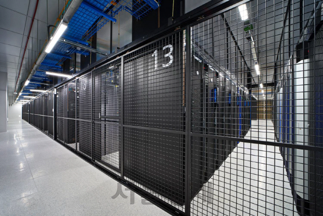 삼성SDS의 춘천 데이터센터 내부 서버룸 모습/사진제공=삼성SDS