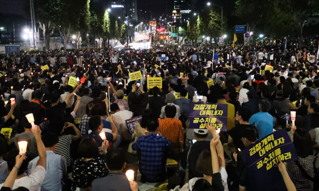 '200만 촛불집회' 힘 받은 조국 '검찰개혁은 국민의 명령, 역사적 책무 다하겠다'