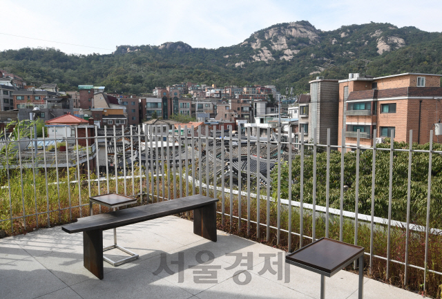 [건축과도시]서울 누하동 '무목적' 오래된 동네 한복판, 낯설지 않은 '콘크리트 도시'
