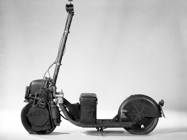 [토요워치]전동킥보드 원조는 1915년 美 '오토패드'...고가에 의자 없어 흥행 실패