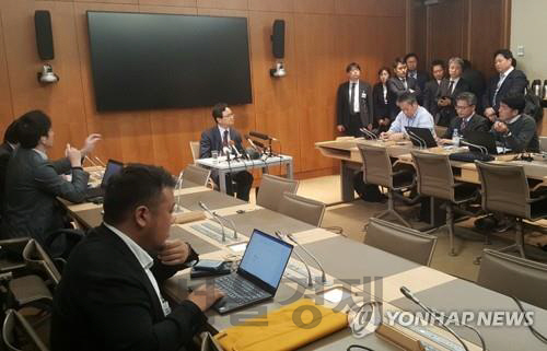 한국 대표단, WTO 한일 양자협의 언론 브리핑/연합뉴스