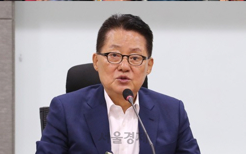 박지원 “김정은 南 시설 철거 지시는 ‘美에 전한 메시지’”